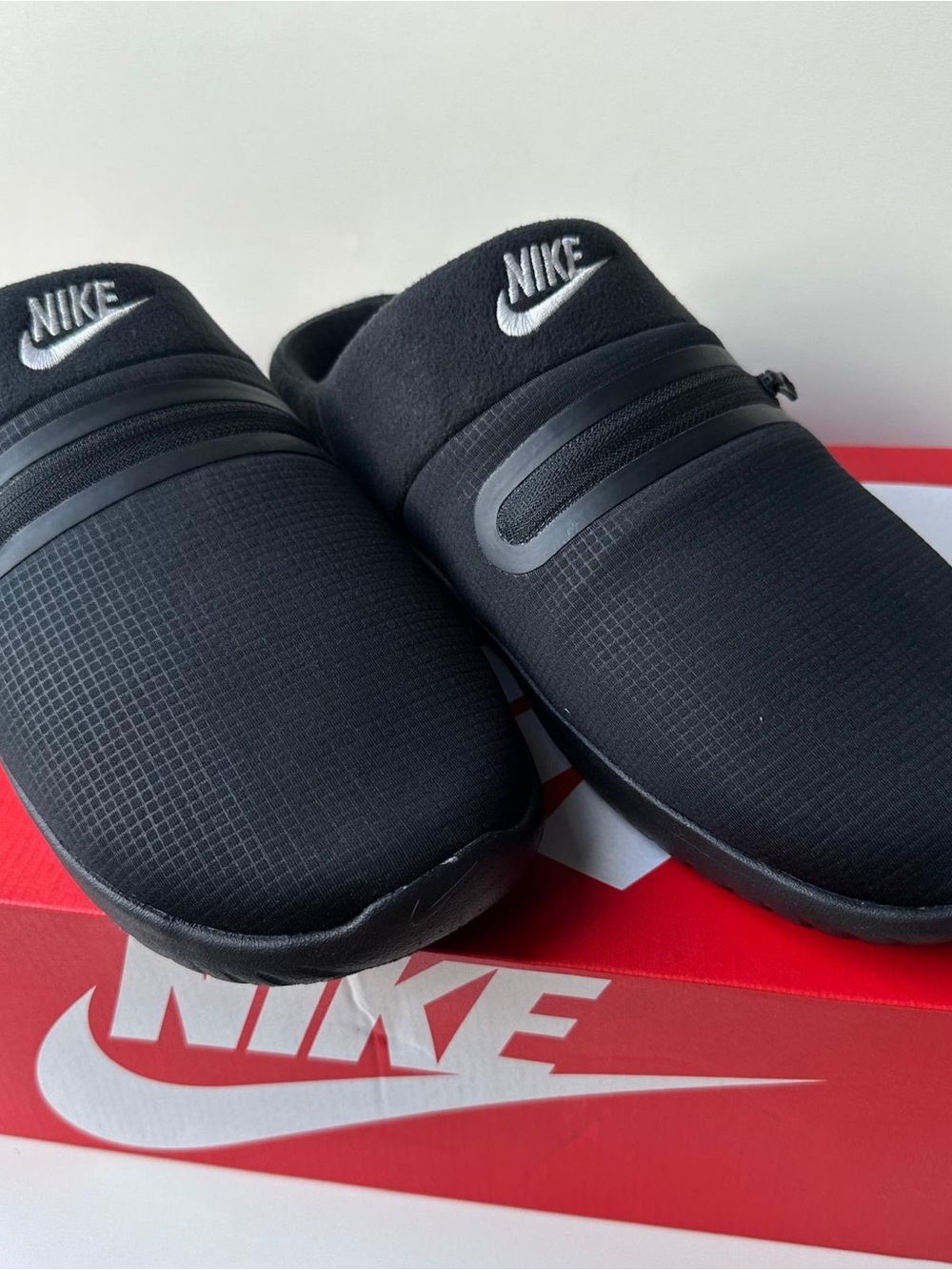 Nike Burrow SE Men's Size 11 Black Pocket Mule Slippers Shoes DJ3130